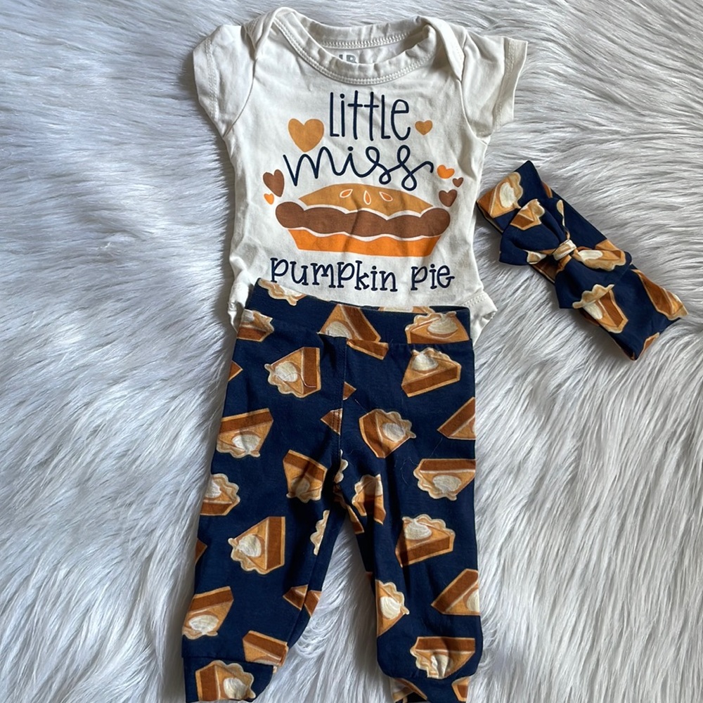 Little miss Pumpkin pie baby 3 piece set NB